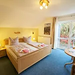 Апартаменты Urlaubsmagie - Laubfrosch - Am Wanderweg Mit Balkon *